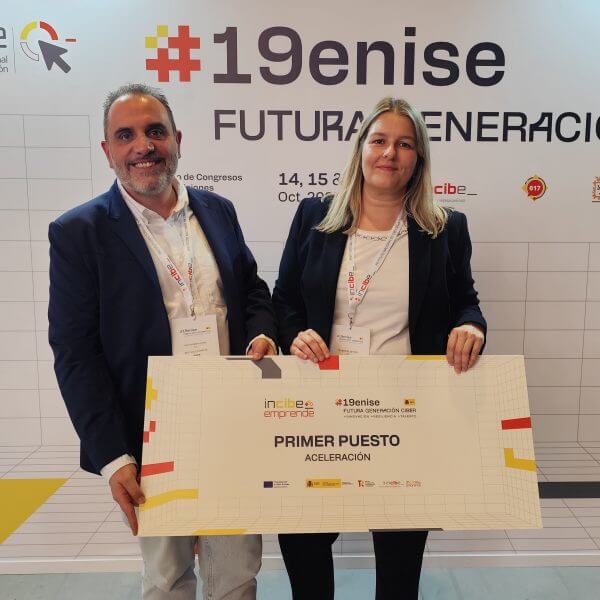 Splitchain_ganador_19ENISE